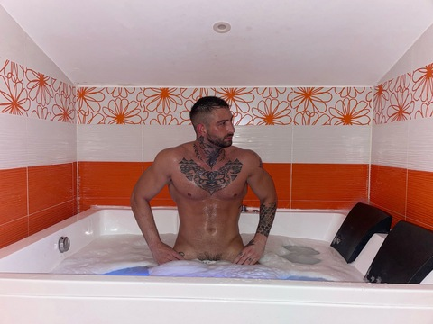 aaronarcos onlyfans leaked picture 2