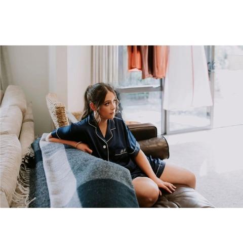 Leaked bea_zee header onlyfans leaked