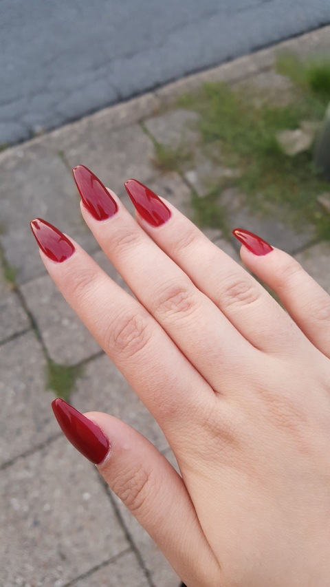 Leaked beauty-girl-in-red header onlyfans leaked