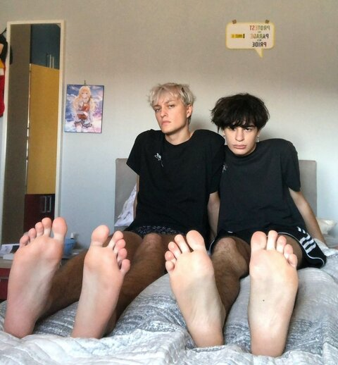 Leaked blondvsbrown header onlyfans leaked