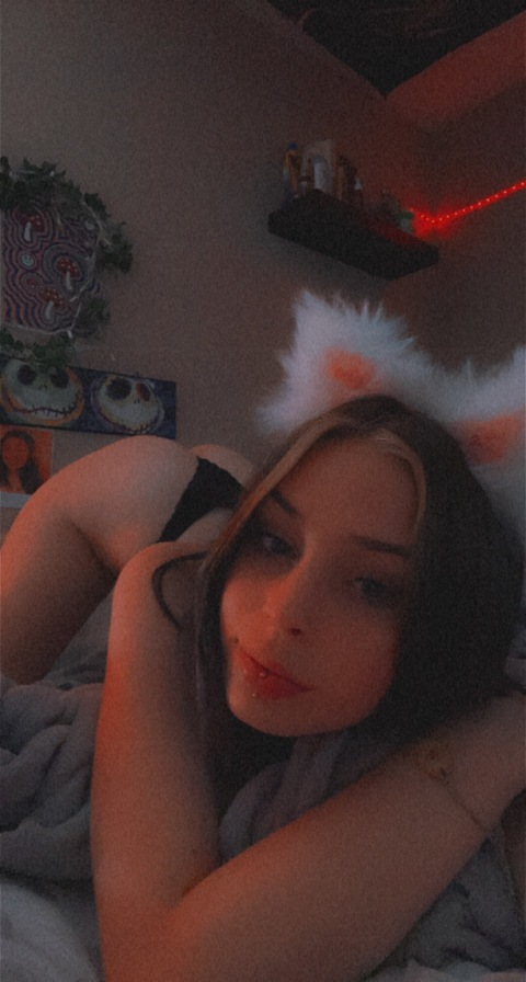 Leaked brattsav header onlyfans leaked