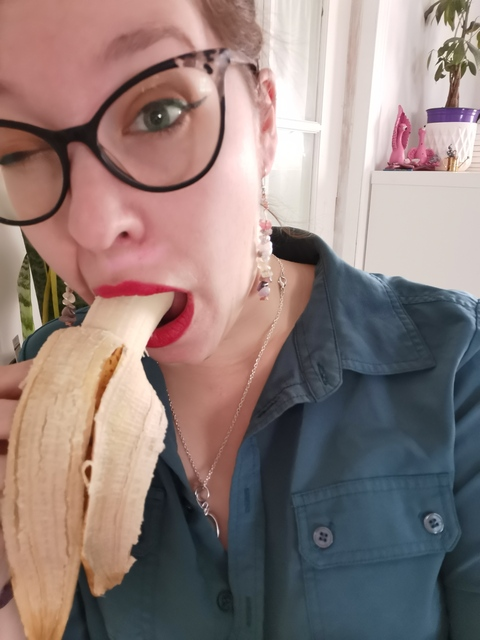 Leaked brittanybeebarbie header onlyfans leaked