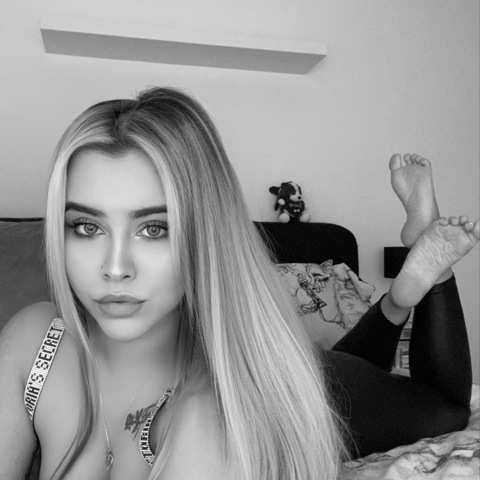 Leaked celina_x31 header onlyfans leaked