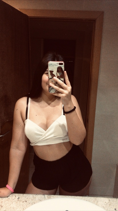 Leaked claragonzalez07 header onlyfans leaked