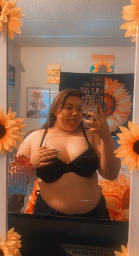 cyannesunflower onlyfans leaked picture 2