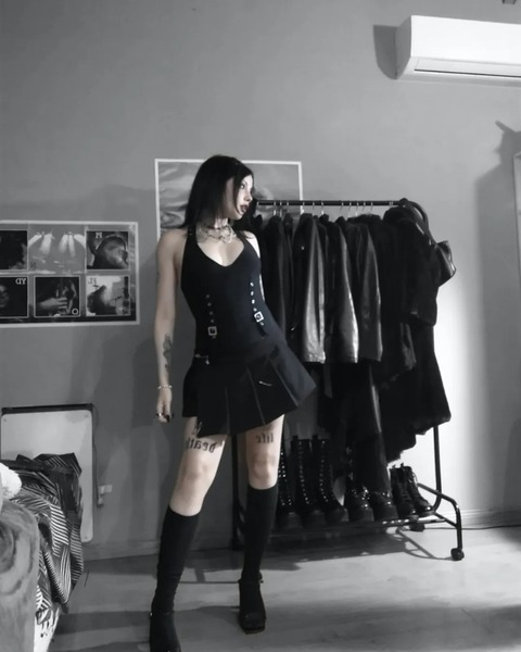 Leaked emily_deetz header onlyfans leaked