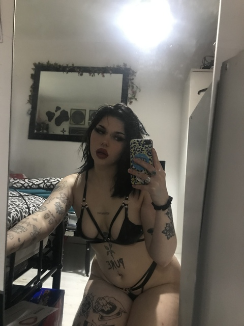 Leaked evehill_x header onlyfans leaked