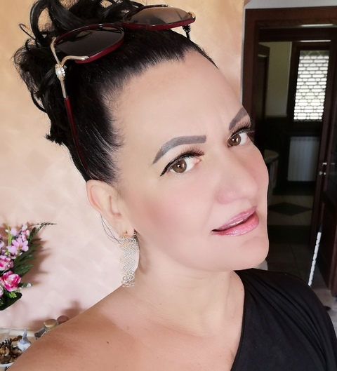 Leaked feetladyelisa header onlyfans leaked