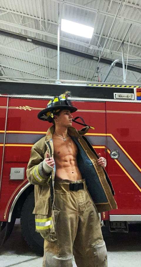 Leaked gavin.kernstine header onlyfans leaked