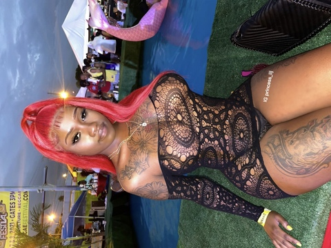 Leaked girlthatslijee header onlyfans leaked