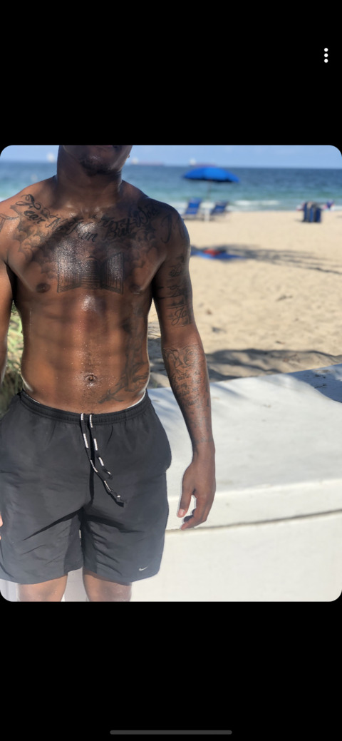 Leaked guesswho305 header onlyfans leaked