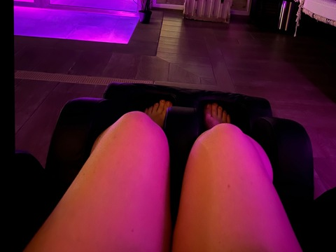 honeyy1998 onlyfans leaked picture 2