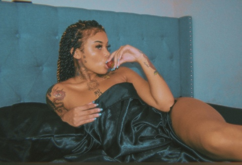 Leaked idieliz header onlyfans leaked