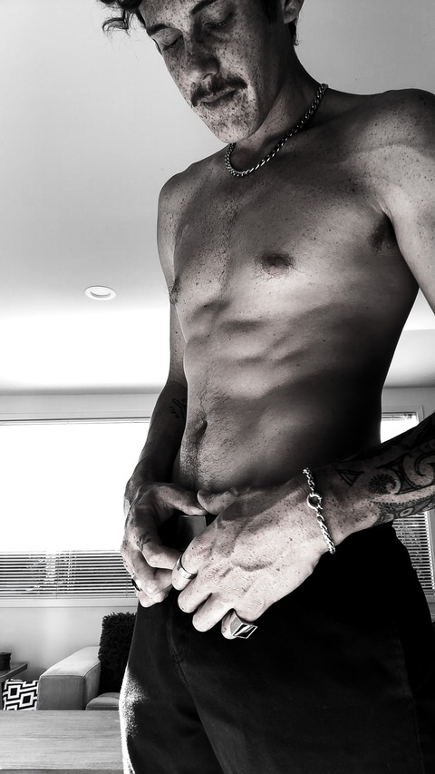 Leaked idoitbetterbfree header onlyfans leaked