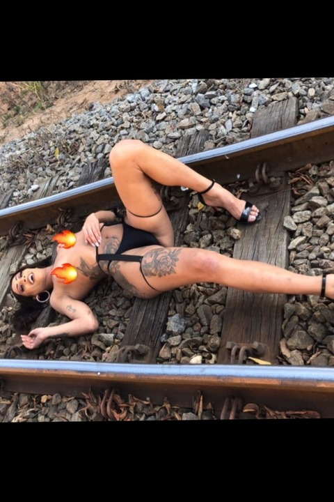 Leaked karollins header onlyfans leaked