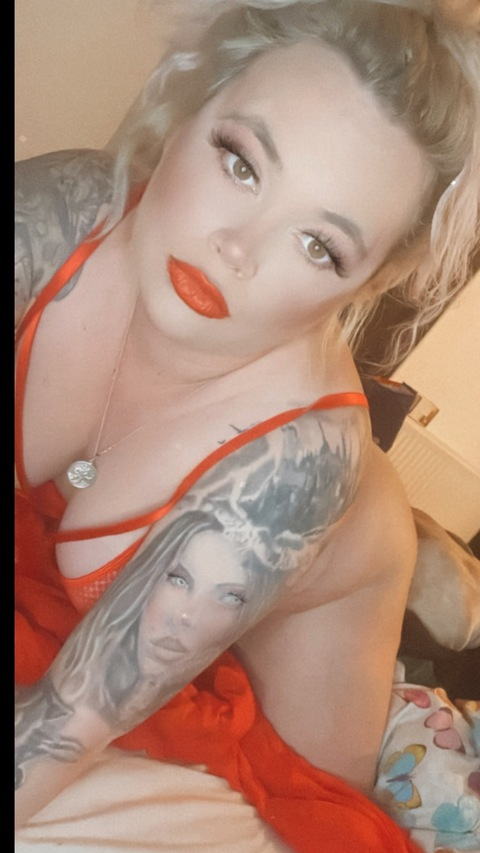 Leaked kattlislefreepage header onlyfans leaked