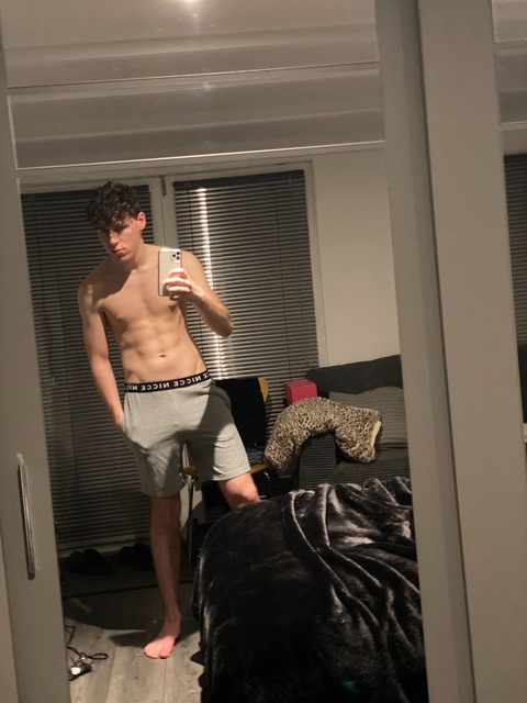 Leaked kieranisking header onlyfans leaked