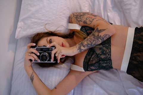 Leaked l_hunnybunny_l header onlyfans leaked