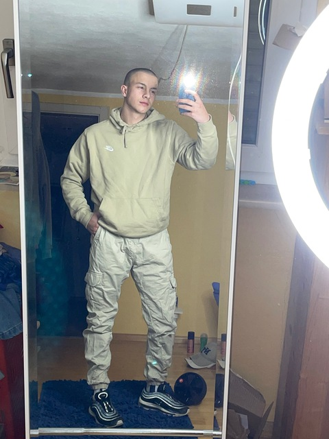 Leaked lin02us0907 header onlyfans leaked