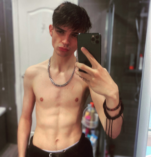 Leaked louis.s.03 header onlyfans leaked