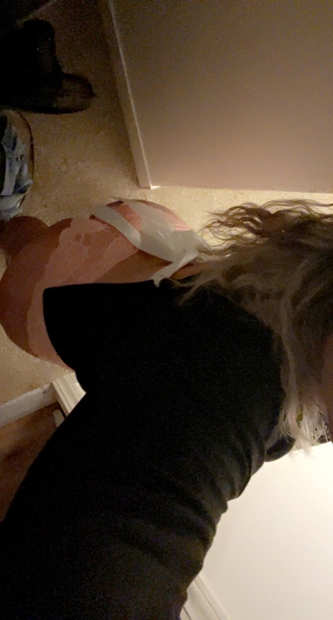 Leaked lovely-livi header onlyfans leaked