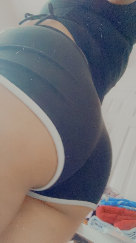 Leaked lovelyyrosee header onlyfans leaked