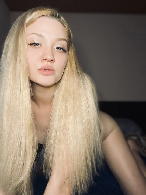 Leaked mackenziscott header onlyfans leaked