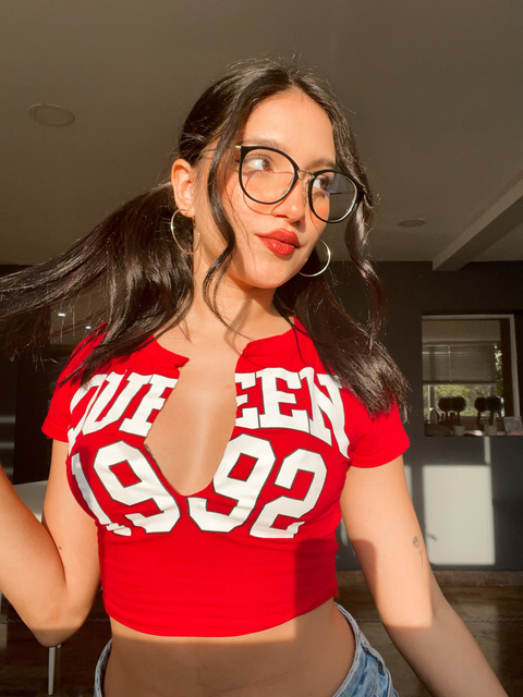 mariamobregon onlyfans leaked picture 2