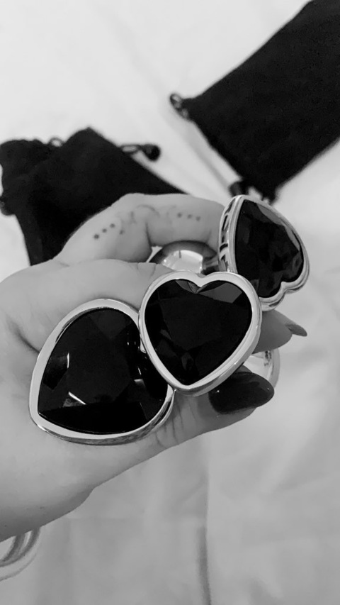 Leaked moaisabel header onlyfans leaked