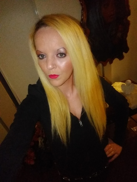 Leaked newfiegirl header onlyfans leaked