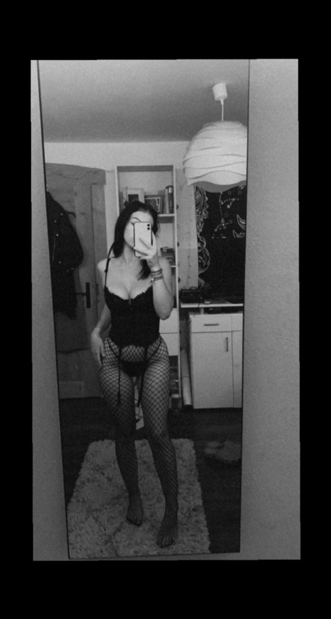 Leaked onselina header onlyfans leaked