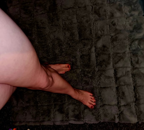 Leaked pretty-feet-girl header onlyfans leaked