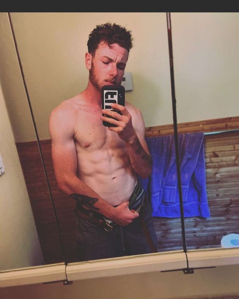 raylosco.v2 onlyfans leaked picture 2