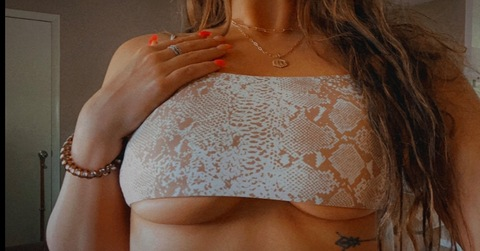 rebeccabecky onlyfans leaked picture 2