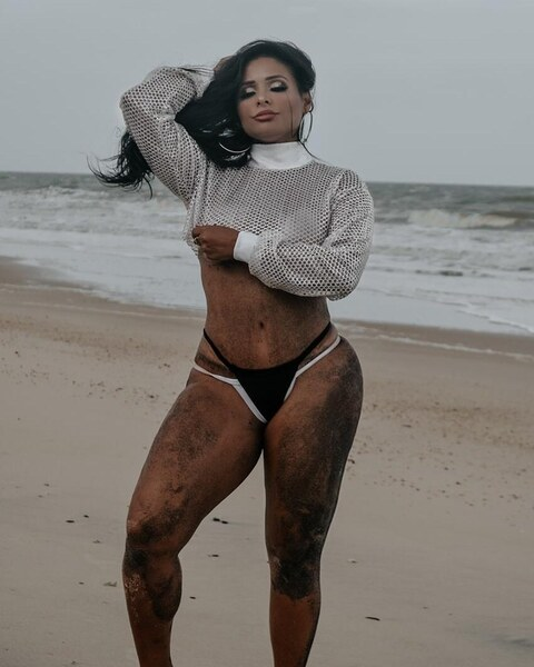 Leaked reneeblimgiz1 header onlyfans leaked