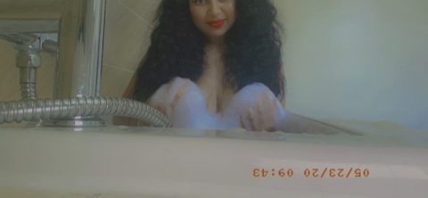 Leaked roxannewest header onlyfans leaked