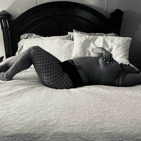Leaked sassycassie94 header onlyfans leaked