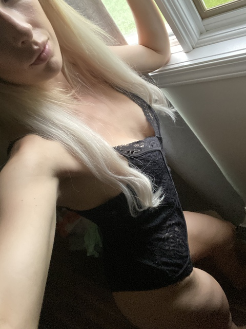 Leaked serenastone header onlyfans leaked