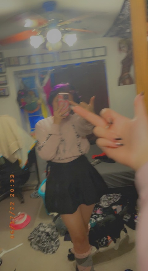 Leaked smol.birdy header onlyfans leaked