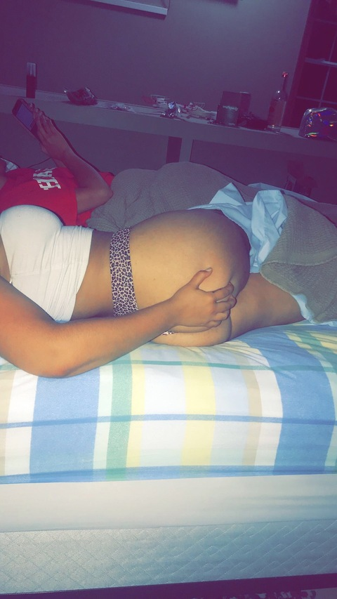 Leaked snowbunnieszn header onlyfans leaked