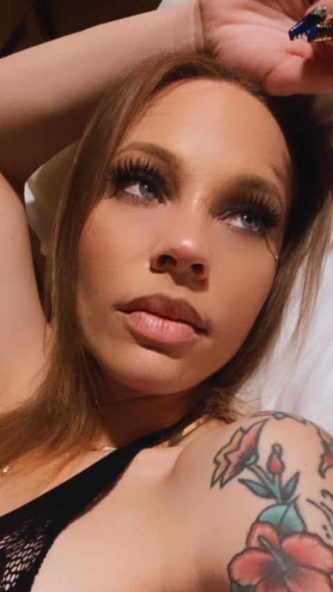 snowglow onlyfans leaked picture 2