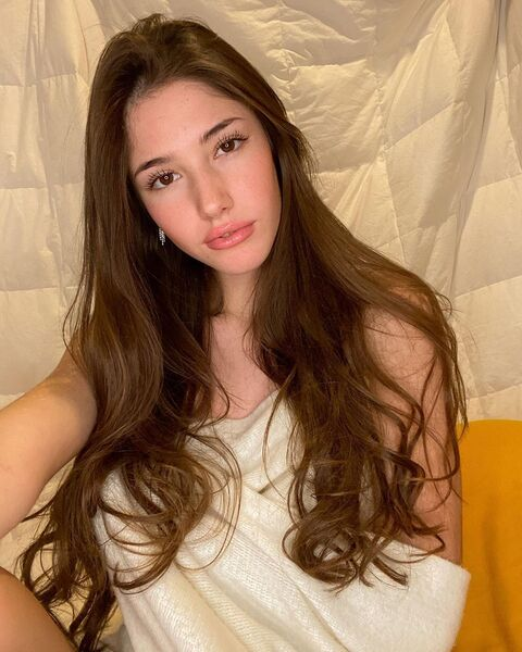 Leaked sofiafuentes header onlyfans leaked