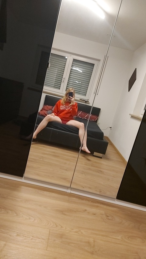 Leaked sweety19lena header onlyfans leaked