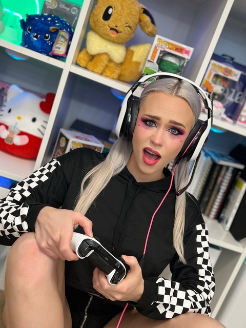 Leaked thepenelopeford header onlyfans leaked