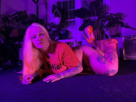 Leaked thequinncarter header onlyfans leaked