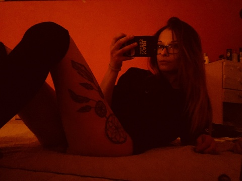 tiny_klo onlyfans leaked picture 2