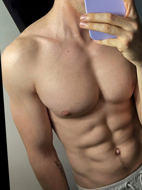 Leaked u239816804 header onlyfans leaked