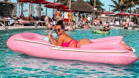 Leaked u327348147 header onlyfans leaked