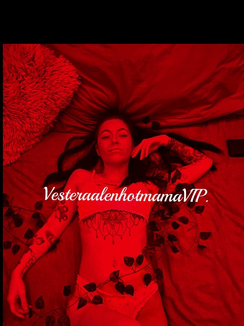 Leaked vesteraalenhotmamavip header onlyfans leaked