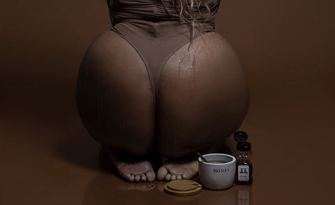 vickybofficial onlyfans leaked picture 2